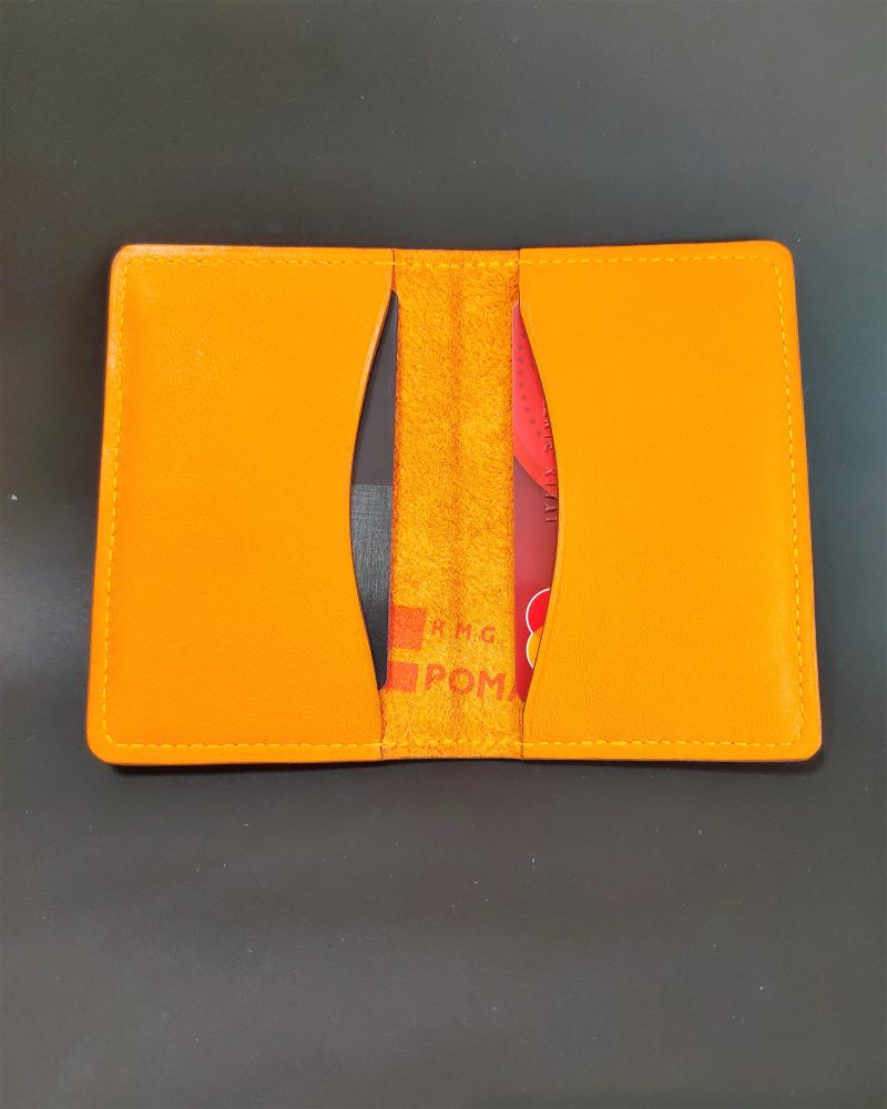 Porte cartes bancaire en cuir orange maroquinerie Lyon France