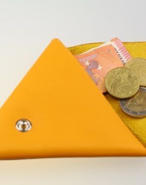 Porte monnaie triangle cuir femme jaune