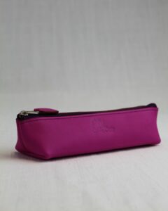 Trousse en cuir pour crayons ou maquillage fabriquée en cuir à Chaussan