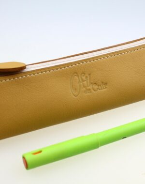 Trousse stylos maquillage cuir maroquinerie Lyon camel