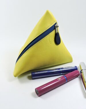 Pochette berlingot accessoire maroquinerie cuir jaune