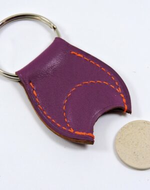Porte clef cuir jeton caddie bois accessoire maroquinerie Lyon violet