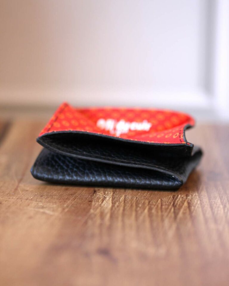 Porte monnaie origami en cuir fabrique à Lyon à la main