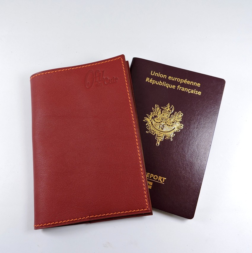 Protège passeport voyage cuir bordeaux
