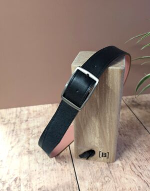 Ceinture en cuir noir réversible en cuir rose poudré