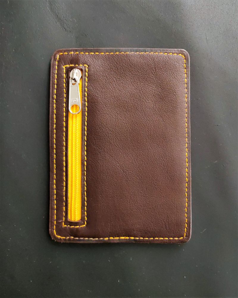Porte cartes bancaire et carte d'identité en cuir marron jaune maroquinerie artisanale française Lyon