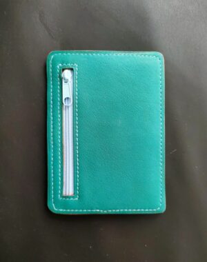 Porte cartes bancaire et carte d'identité en cuir vert et bleu maroquinerie artisanale française Lyon