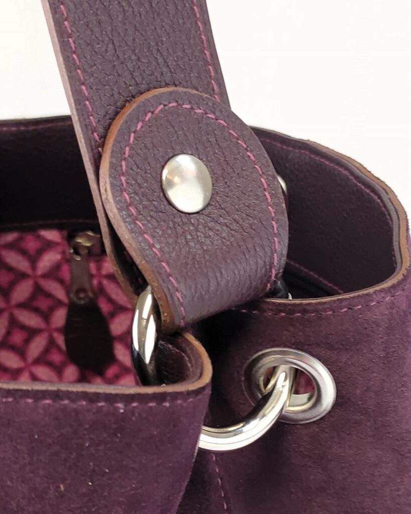 Petit Sac à Main Seau Nine West En Cuir Italien - Marron - Sangle Unique - Excellent état Occasion