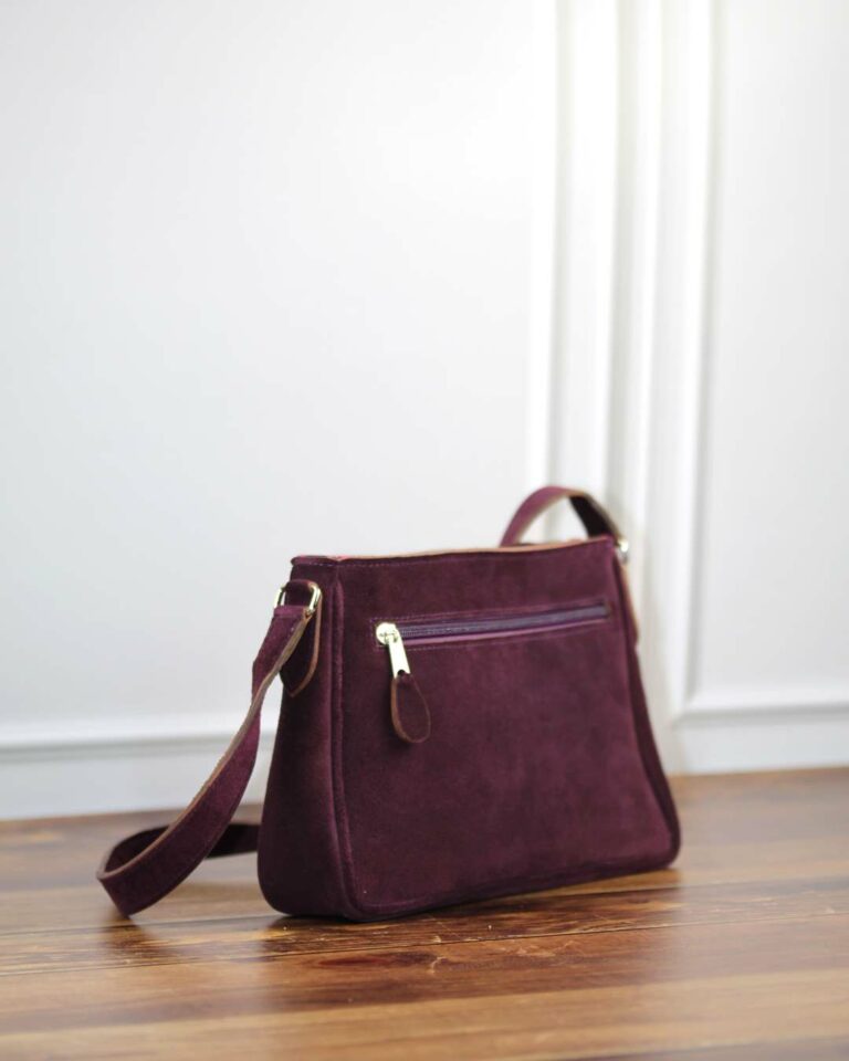 Sac épaule en cuir Lily, avec sa bandoulière : cuir velours aubergine