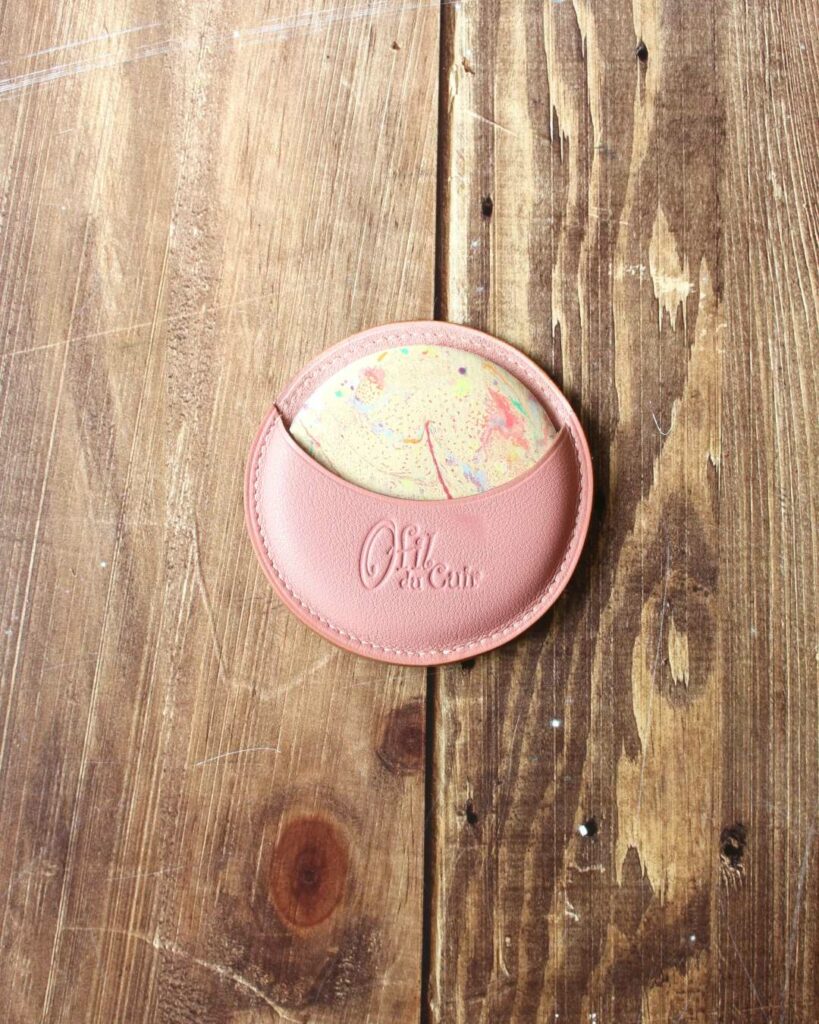 Miroir de poche en cuir : rond en papier japonais avec étui en cuir vieux rose